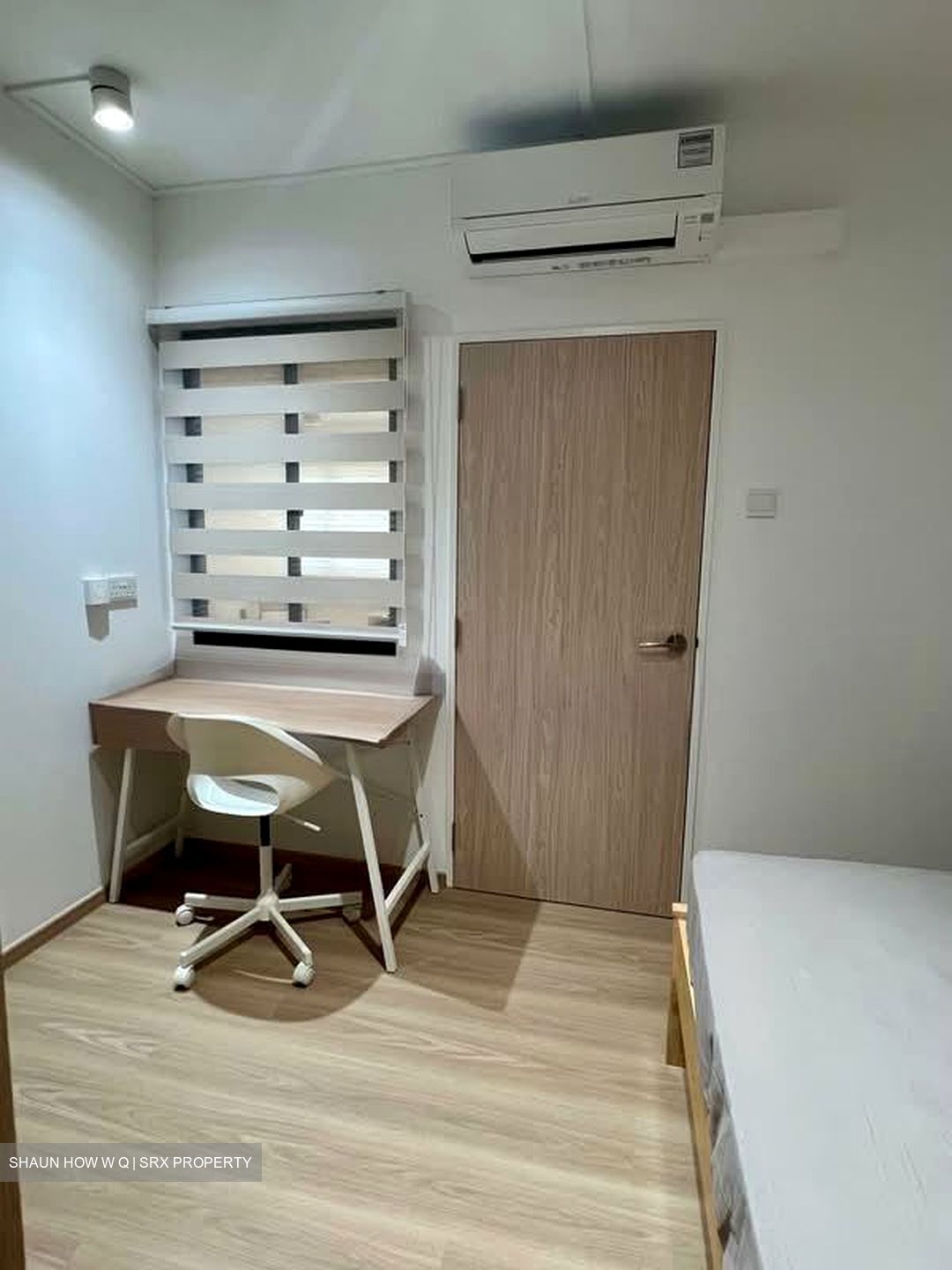 Lucky Plaza (D9), Apartment #594546651